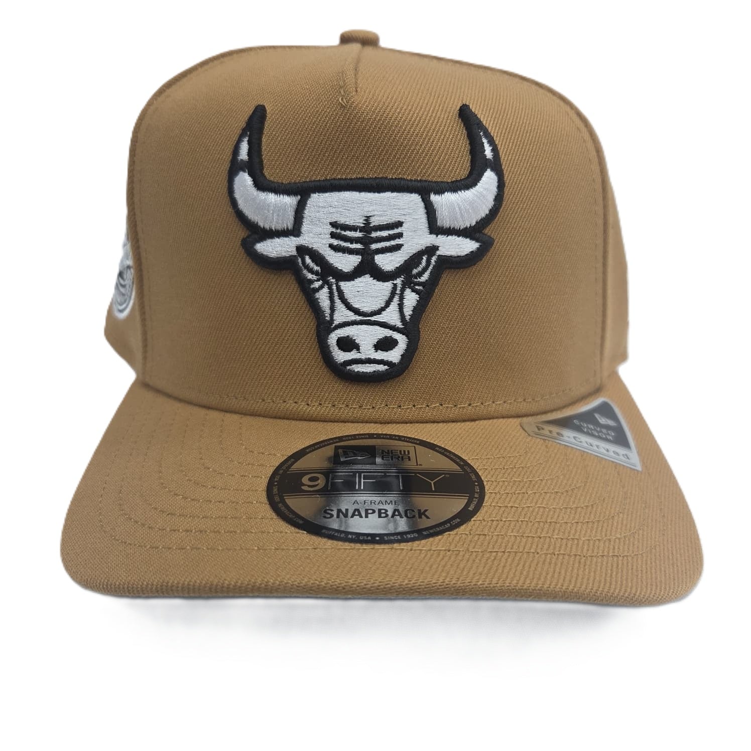 New Era 9Fifty Snapback - Chicago Bulls (Curved Brim)